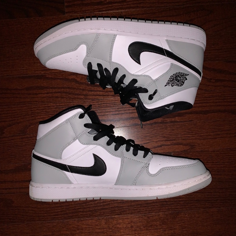Size 10.5 Jordan 1 Smoke Grey *NEGOTIABLE*